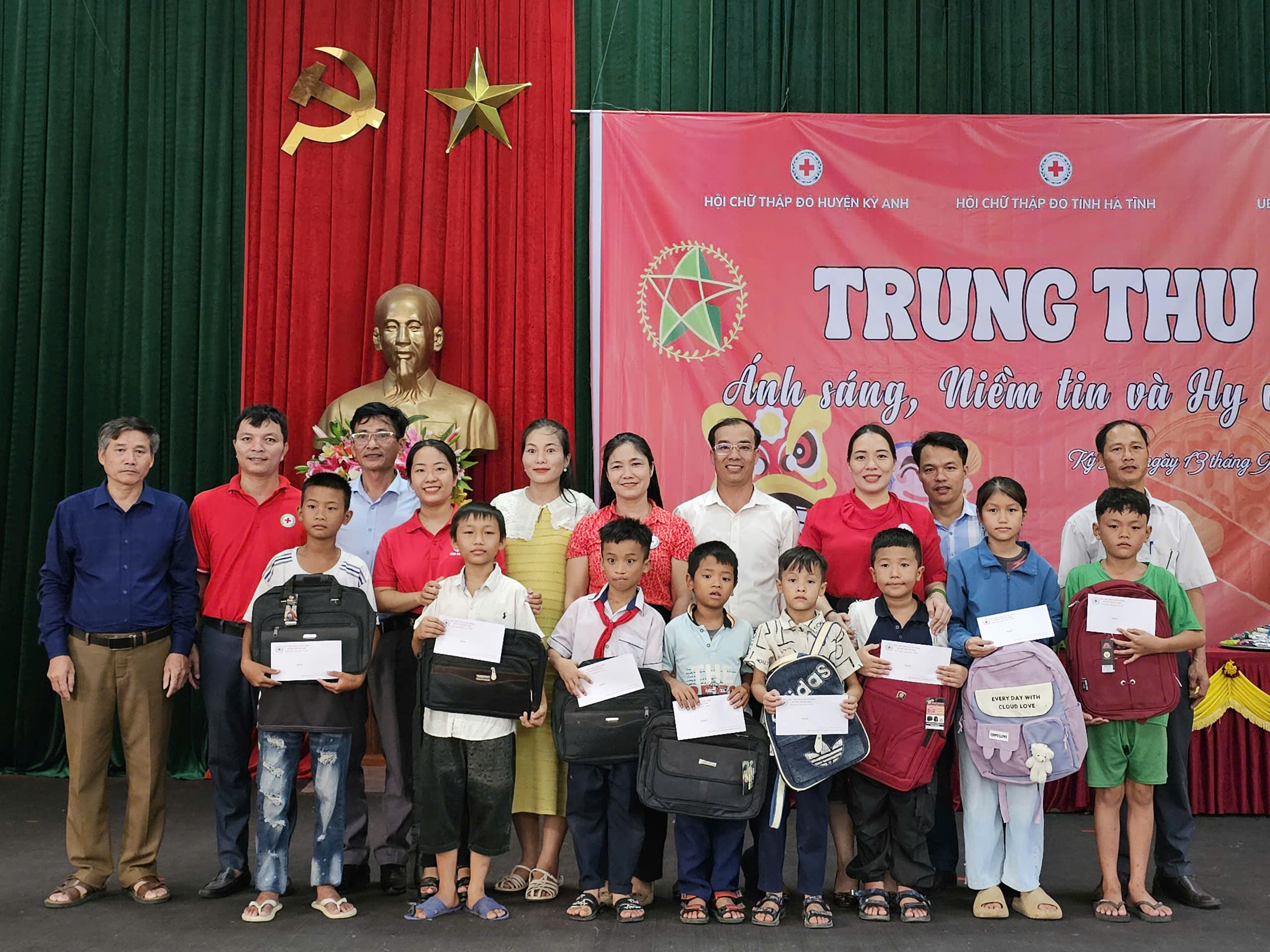 Trung thu yêu thương năm 2024