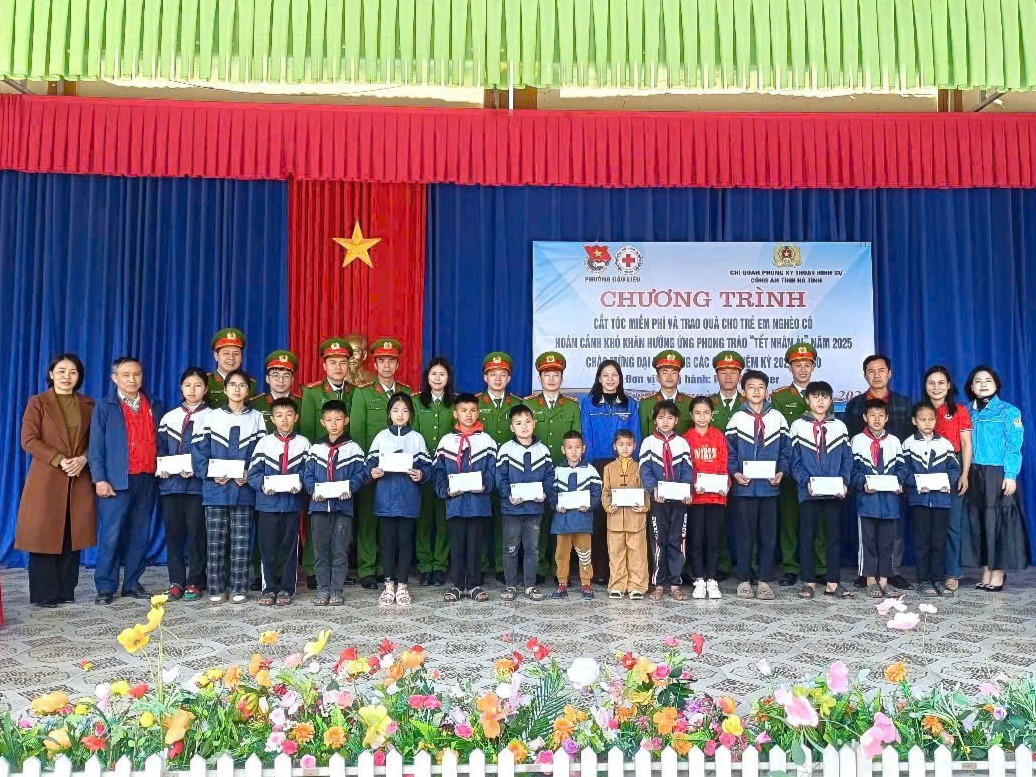 Tết Nhân ái – Đa dạng các hoạt động chăm lo Tết cho người dân có hoàn cảnh khó khăn của các cấp Hội Chữ thập đỏ tỉnh Hà Tĩnh 