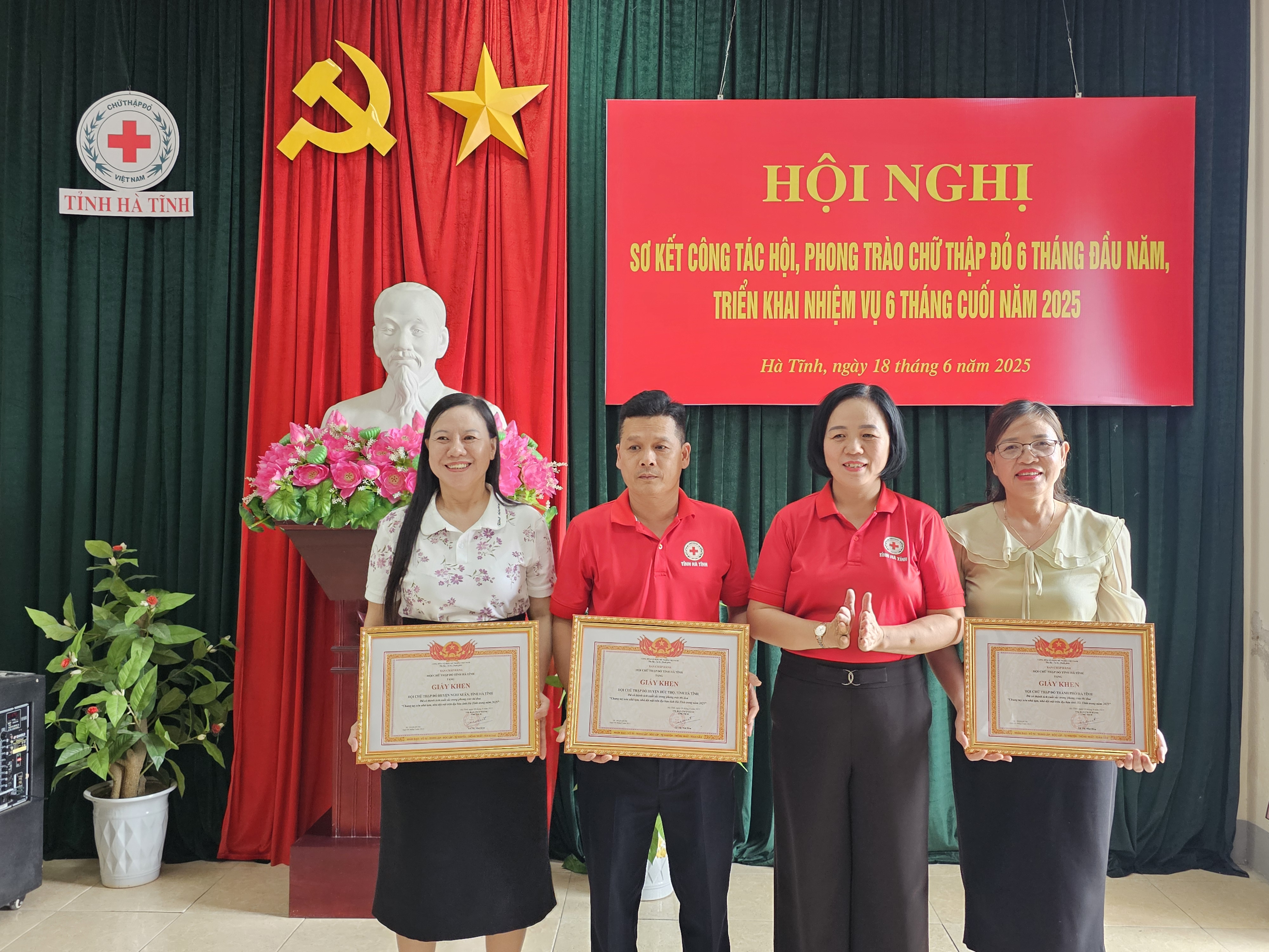 Sơ kết công tác Hội và phong trào Chữ thập đỏ 6 tháng đầu năm 2025: Gần 27,5 tỷ đồng được trao đến người yếu thế!