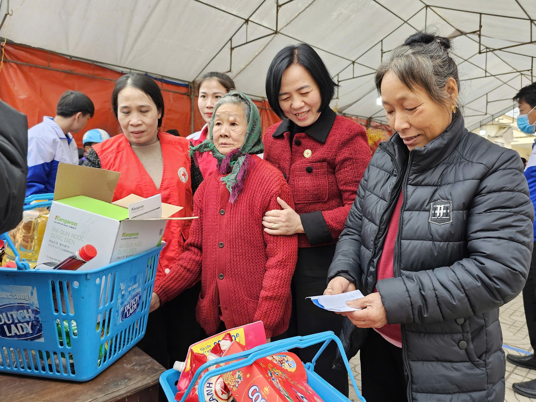 Hội Chữ thập đỏ tỉnh Hà Tĩnh: Năm 2025 huy động hơn 52,9 tỷ đồng, trợ giúp trên 67.000 lượt người