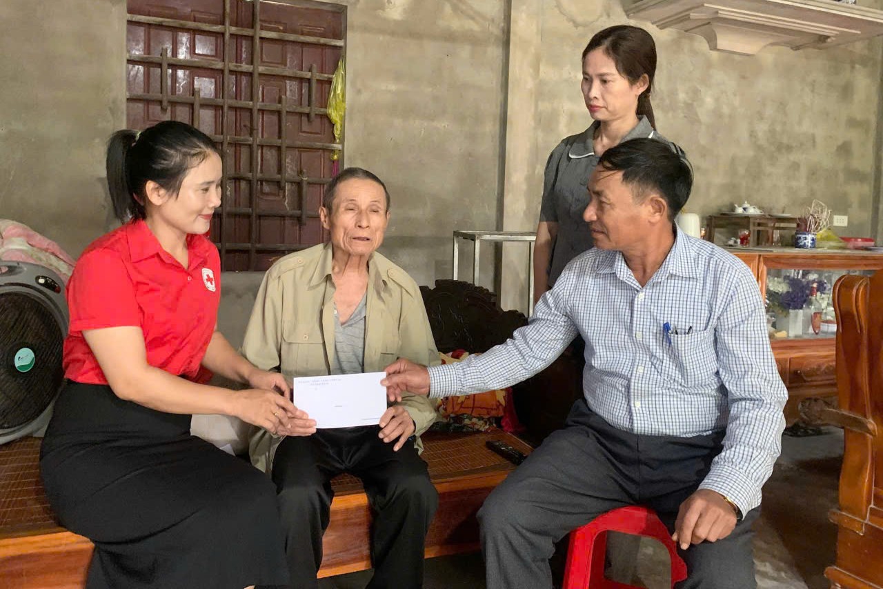 Các cấp Hội Chữ thập đỏ triển khai nhiều hoạt động thiết thực hưởng ứng Tháng Nhân đạo