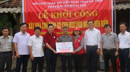 Tổ chức khởi công xây nhà ở cho ngư dân nghèo tại 5 huyện vùng ven biển