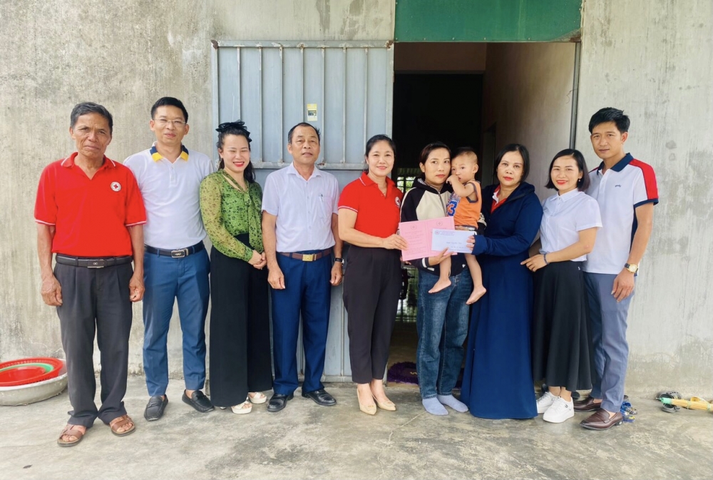 Huyện Kỳ Anh: Tiếp tục hưởng ứng tháng nhân đạo 